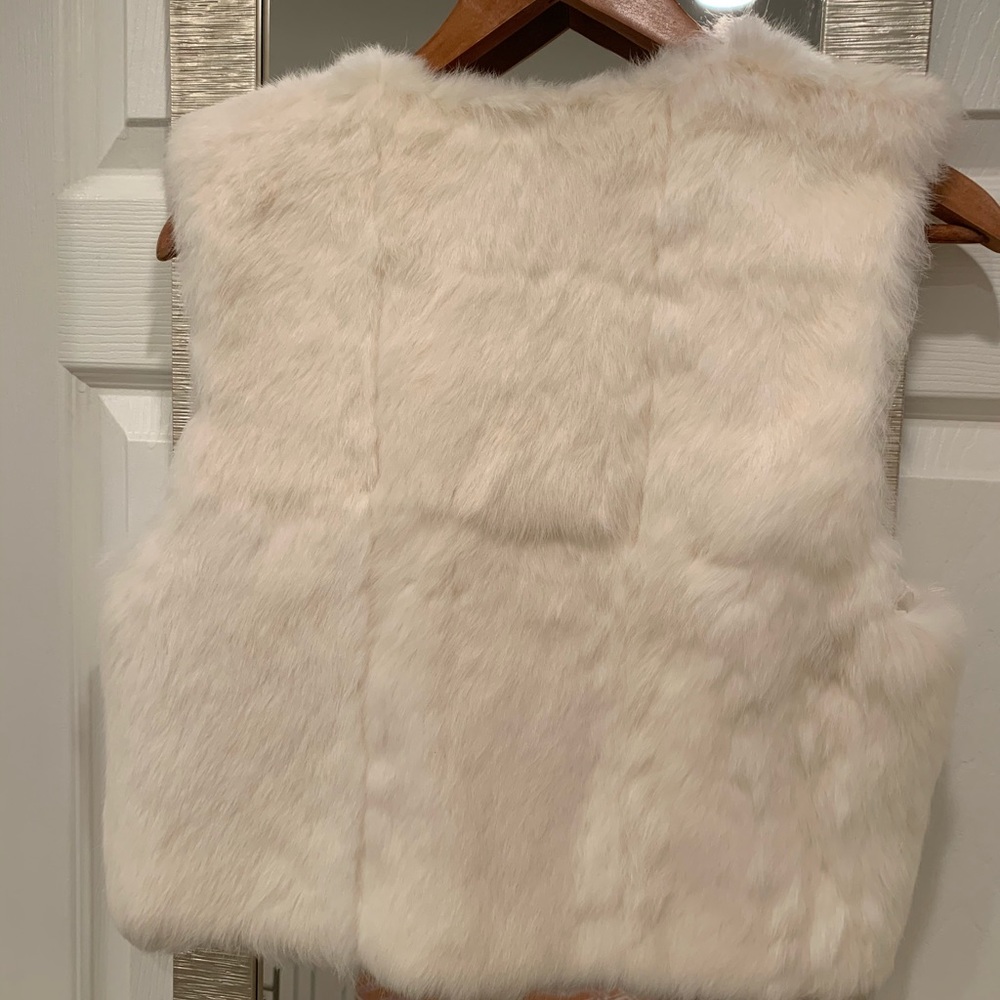 Genuine Rabbit Fur Vest - Picture 2 of 5
